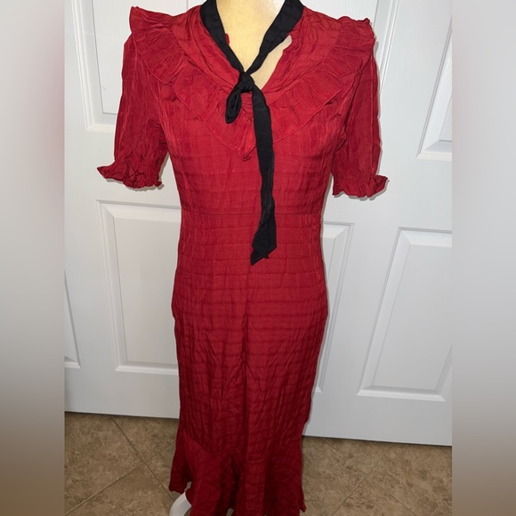 $5 NEW WITHOUT TAGS DRESS. SIZE MED. $5 IF BUNDLED - Picture 8 of 10